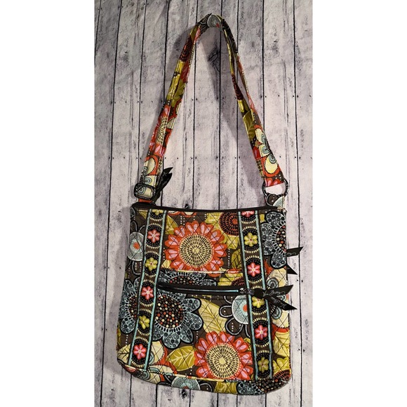 Vera Bradley Handbags - Vera Bradley vintage Hipster crossbody bag in retired Flower Shower pattern